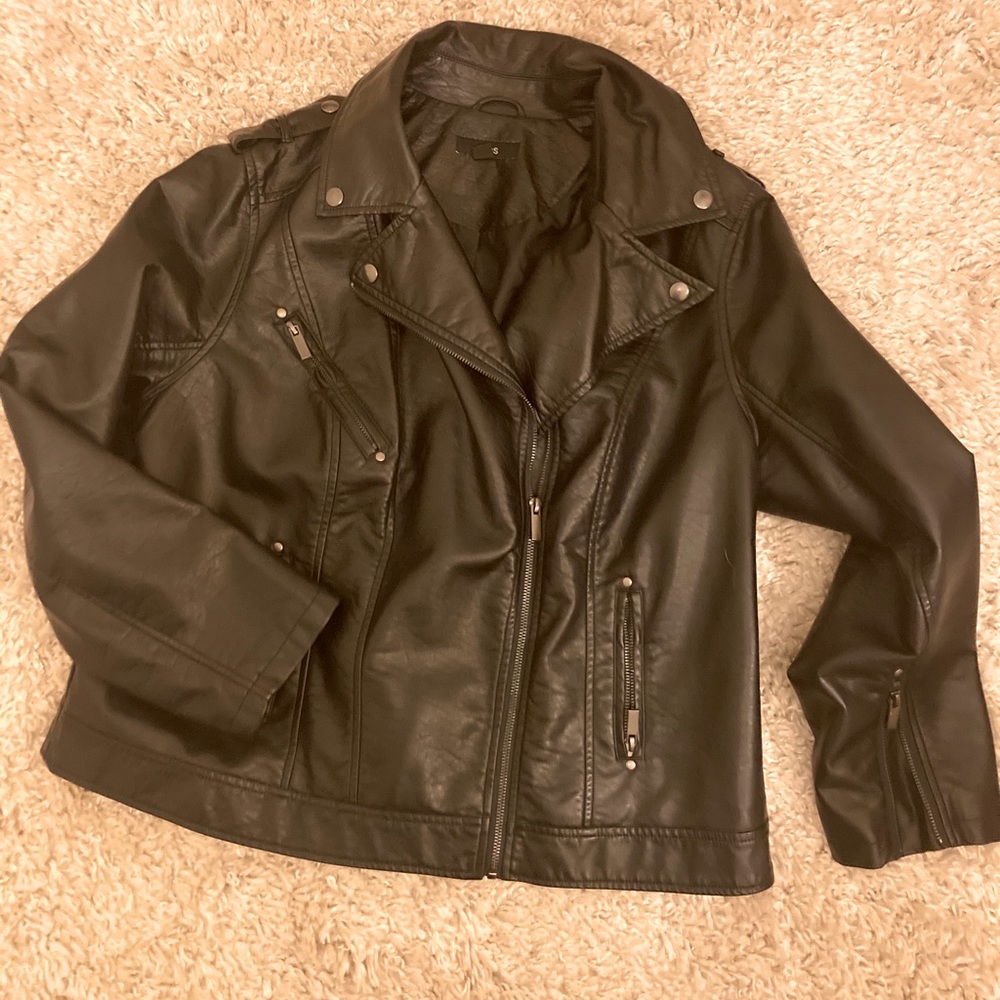 Like NEW!!! Vegan leather jacket